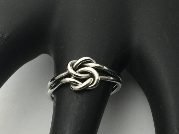 950 Platinum double knot ring, wedding ring, engagement, love knot, stacking ring, platinum band