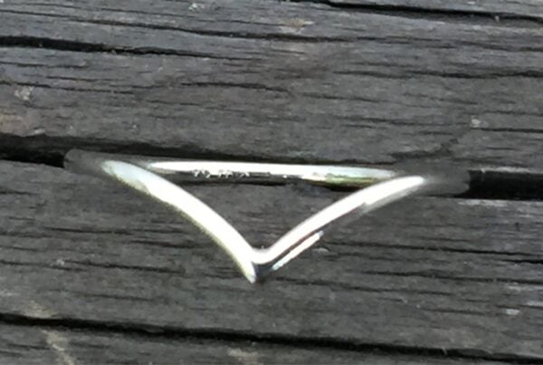 950 Platinum skinny chevron band, wishbone ring, platinum wrap ring - Image 7