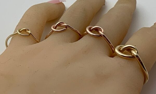 Rose gold filled single love knot ring - Image 7