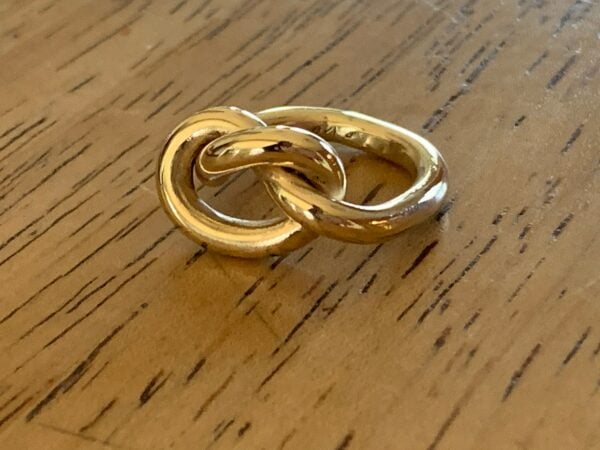 14kt yellow gold filled 8g thick knot ring - Image 5