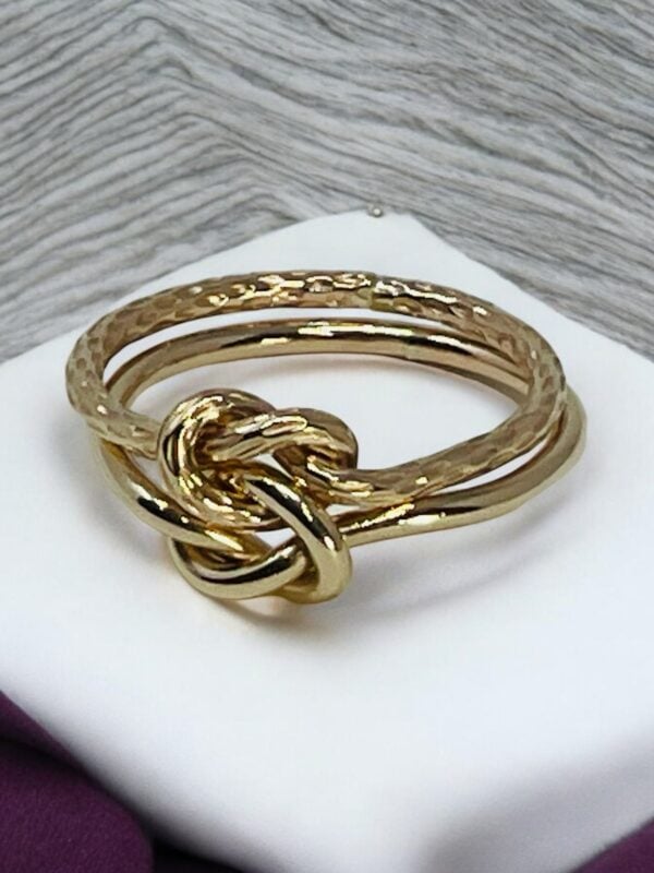 Chunky gold double love knot ring, handmade elegant design with beautiful facets - Image 4