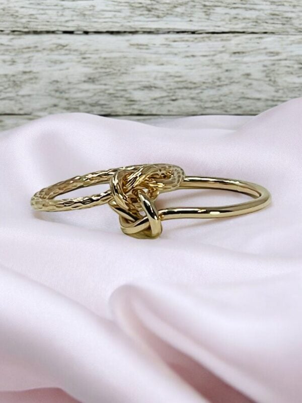 Chunky gold double love knot ring, handmade elegant design with beautiful facets - Image 9