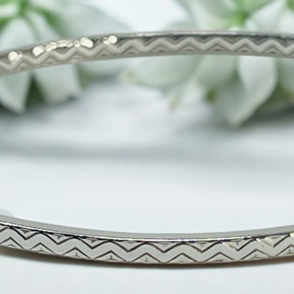 Handmade square patterned Bangle Bracelet in 925 sterling silver chevron design - Image 2