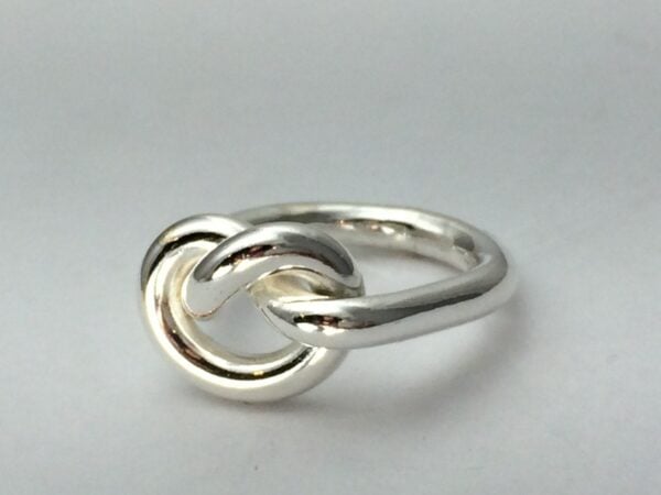 Argentium silver 940, 8 gauge thick chunky knot ring - Image 3